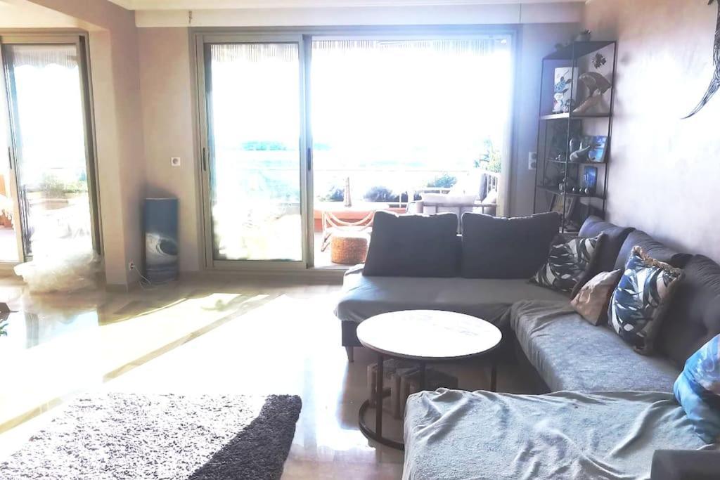 Appartement Nice Centre Vue Mer Avec Piscine Pour Famille, Couple D'Amis Pas De Groupes De Jeunes Autorises Exterior photo